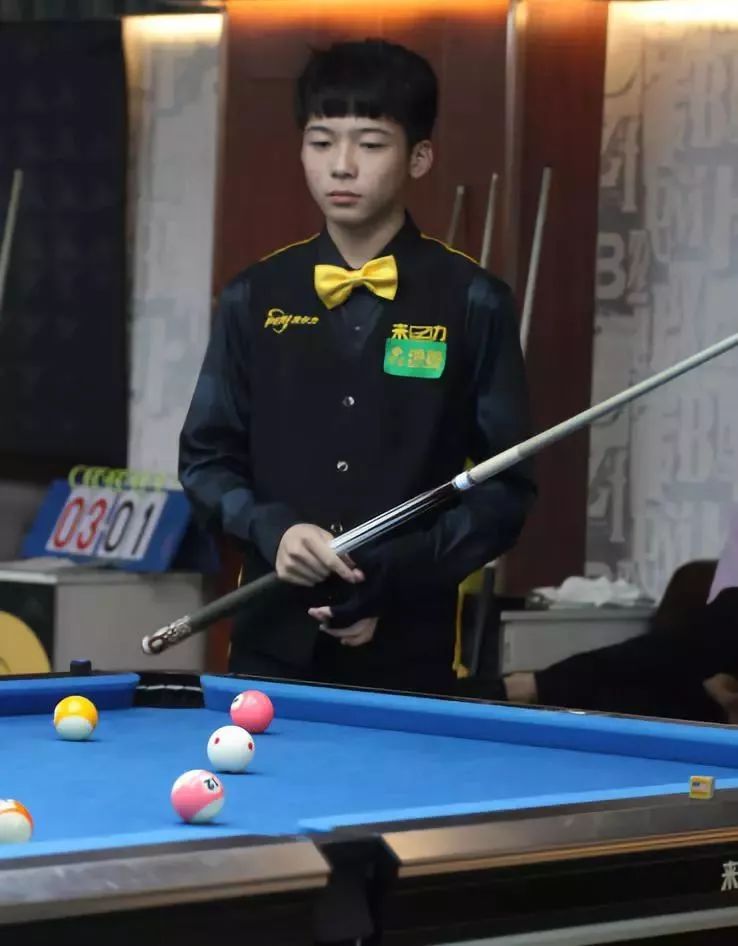 手都有其独 手都有其独