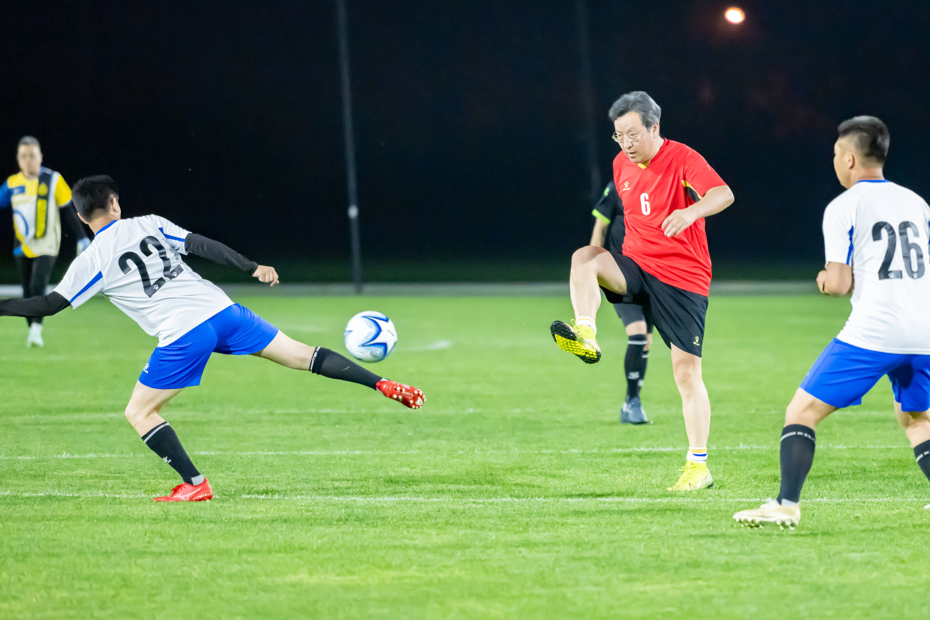 更展现了广 更展现了广